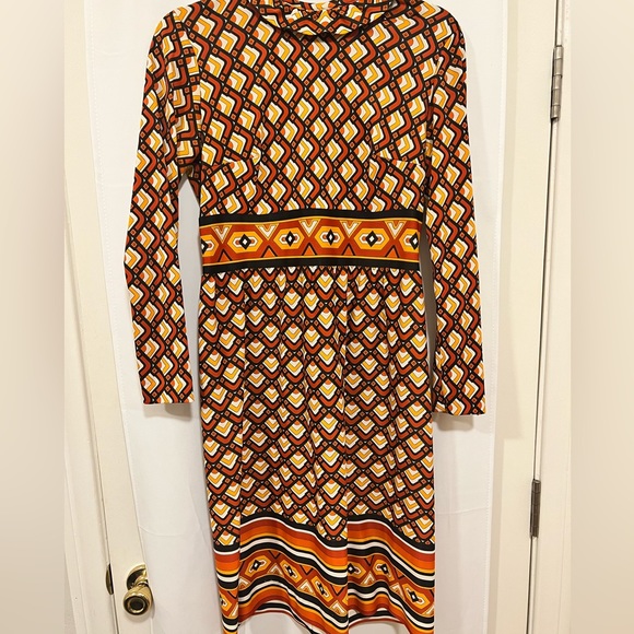 Vintage handmade patterned dress - Picture 2 of 3